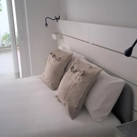 Tomarhousing - Old Town Apartmán *