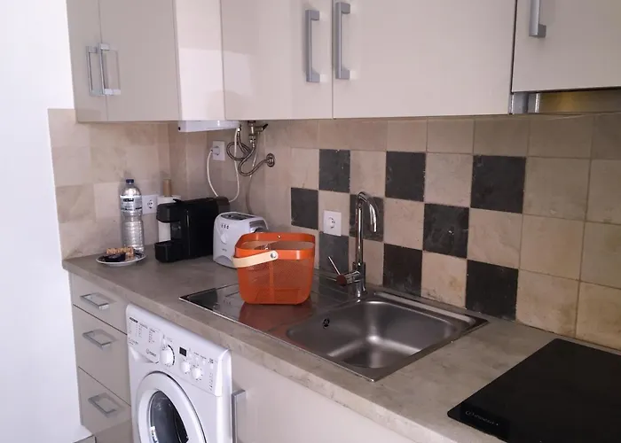 Tomarhousing - Old Town *