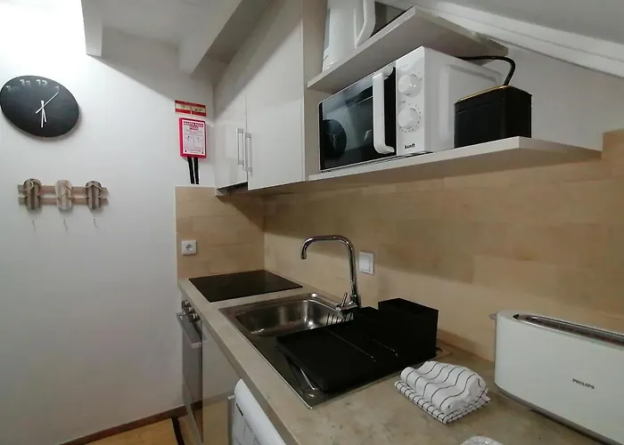 Tomarhousing - Old Town * טומאר