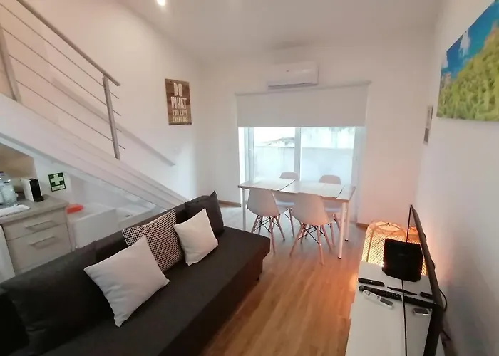 Tomarhousing - Old Town *