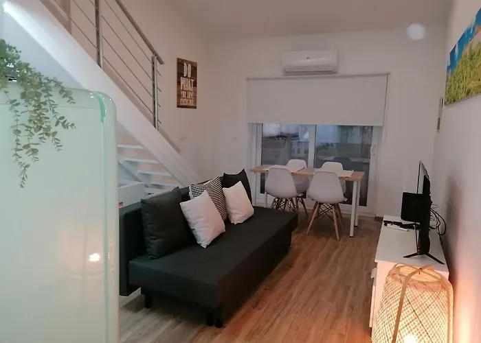 Tomarhousing - Old Town דירה