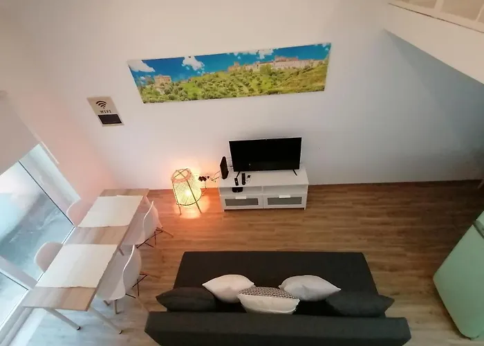 Tomarhousing - Old Town *