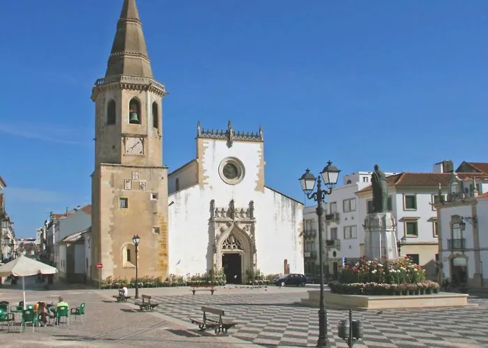 Tomarhousing - Old Town Apartamento Tomar