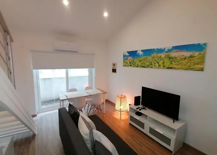 Tomarhousing - Old Town טומאר